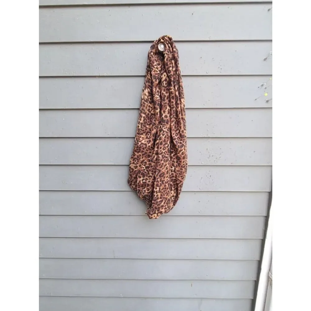Old Navy Leopard Print Infinity Scarf